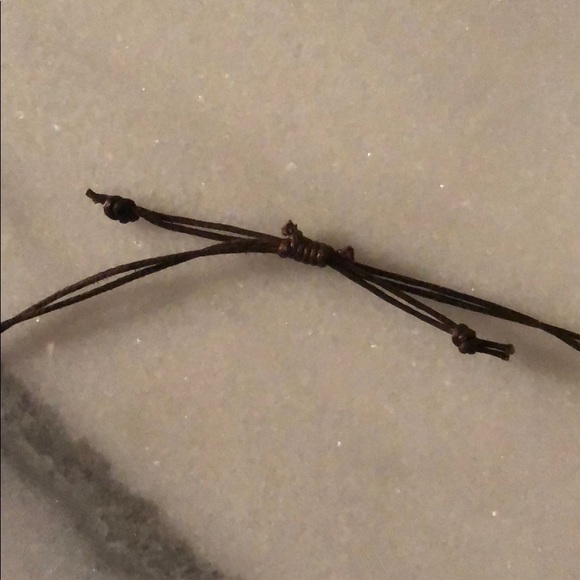 Cowrie Shell Boho Flower Necklace - Picture 4 of 5